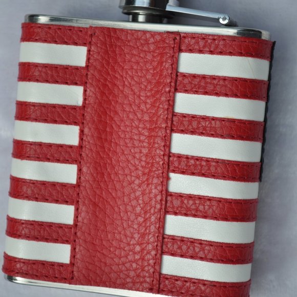 Stainless Steel Hip Flask, American Flag Flask Leakproof with Funnel, Army Flask - Picture 4 of 6
